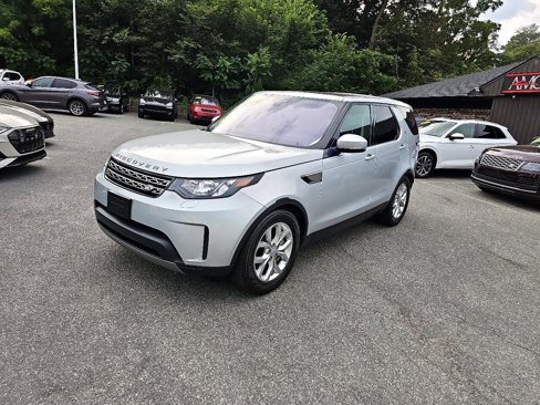 Used 2018 Land Rover Discovery SE image 28