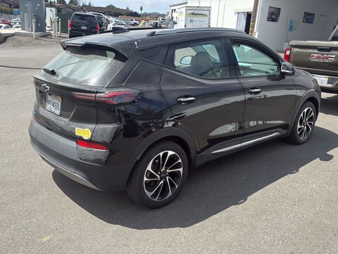 Used 2022 Chevrolet Bolt EUV Premier w/ Sun & Sound Package image 3