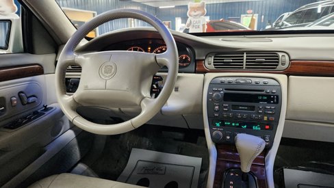 Used 1999 Cadillac De Ville Concours image 30