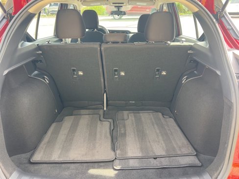 Used 2022 Nissan Kicks SR image 26