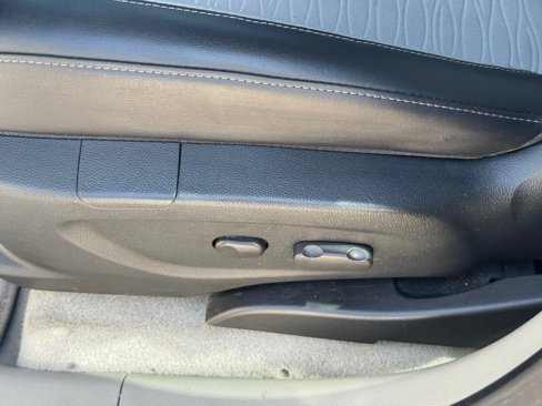 Used 2015 Buick Encore FWD image 16