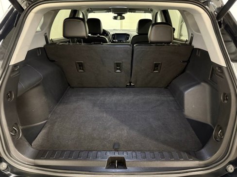 Used 2023 GMC Terrain AT4 image 10