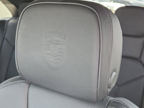 Certified 2025 Porsche Macan Turbo image 22
