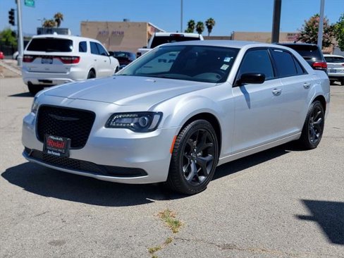 Certified 2022 Chrysler 300 Touring w/ Sport Appearance Package image 10