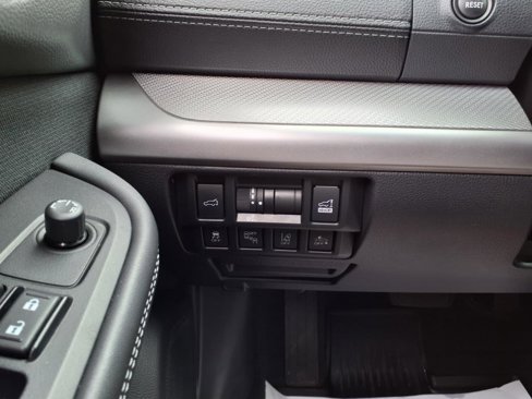 Used 2019 Subaru Outback 2.5i Premium image 11