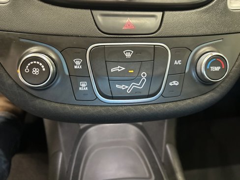 Used 2019 Chevrolet Malibu LS image 13