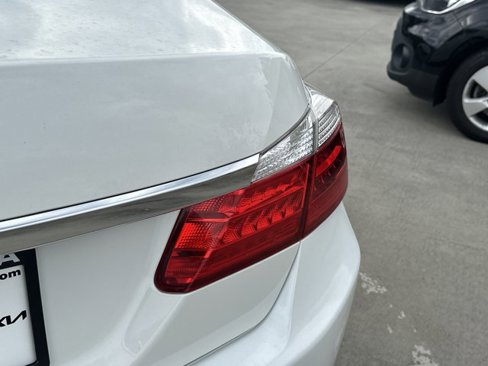 Used 2013 Honda Accord EX-L image 22
