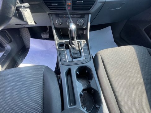 Used 2019 Volkswagen Jetta S image 16