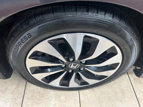 Used 2017 Honda Accord Touring image 22