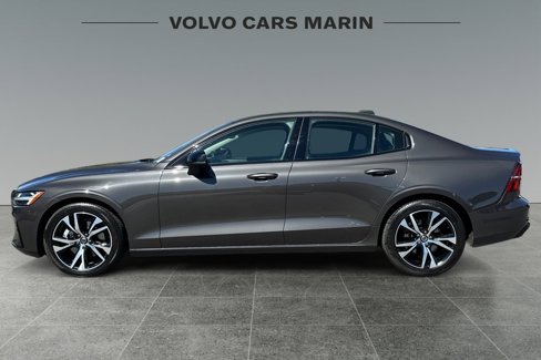 Used 2025 Volvo S60 B5 Core image 5