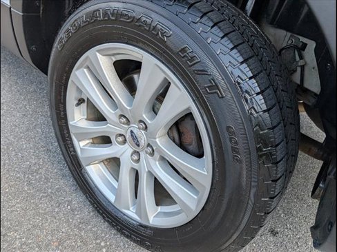 Used 2019 Ford Explorer XLT w/ Equipment Group 201A image 21