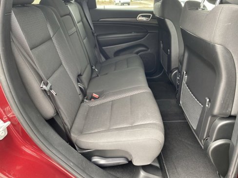 Used 2021 Jeep Grand Cherokee Laredo image 26