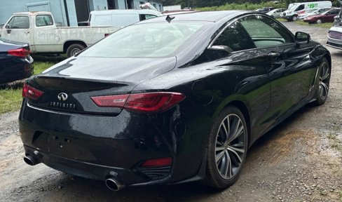 Used 2017 INFINITI Q60 2.0t w/ Premium Plus Package 2.0T image 5