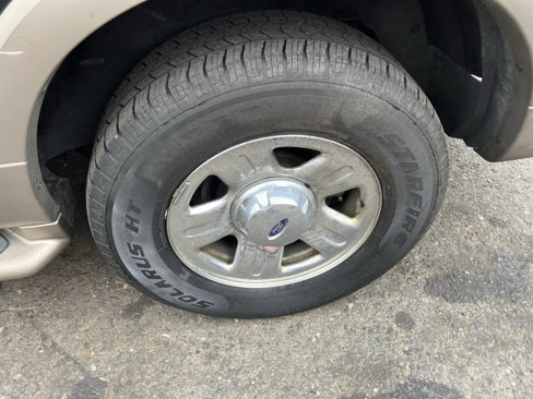 Used 2002 Ford Explorer Eddie Bauer image 14