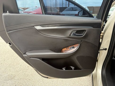 Used 2014 Chevrolet Impala LT image 10