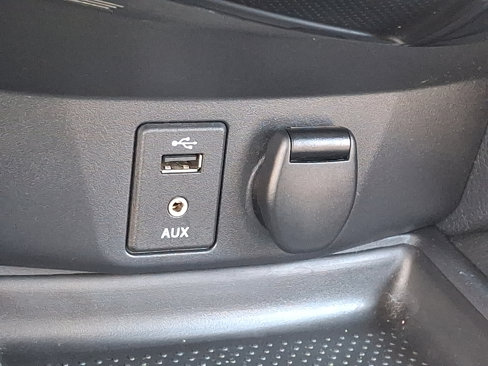 Used 2016 Nissan Rogue S image 24