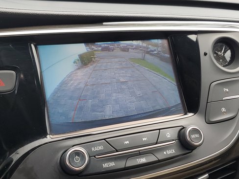 Used 2020 Buick Envision Essence image 26