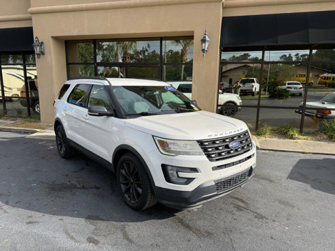 Used 2017 Ford Explorer XLT w/ Equipment Group 202A image 1