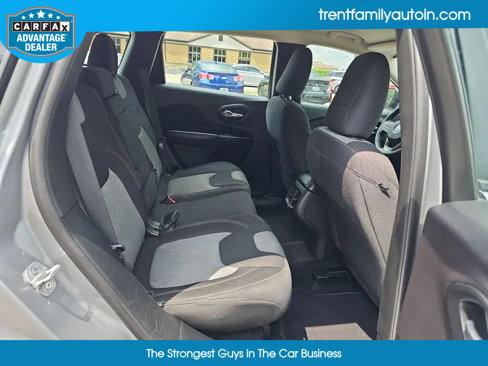 Used 2014 Jeep Cherokee Sport image 33