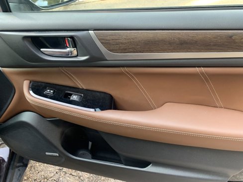 Used 2017 Subaru Outback 3.6R Touring image 18