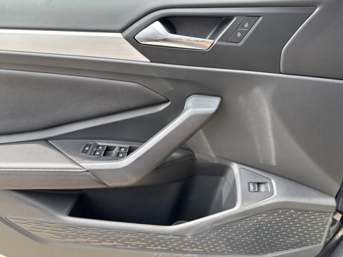 New 2025 Volkswagen Jetta Sport image 8
