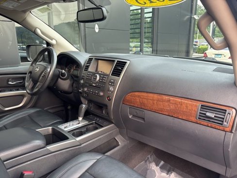 Used 2015 Nissan Armada Platinum image 38