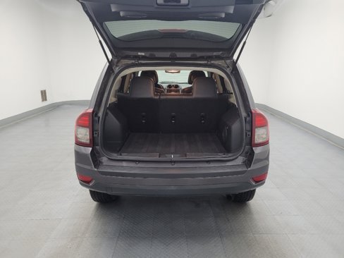 Used 2015 Jeep Compass Latitude w/ Sun/Sound Group image 29