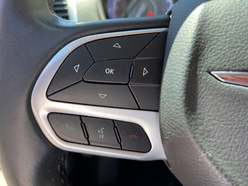 Certified 2019 Chrysler 300 Touring image 13