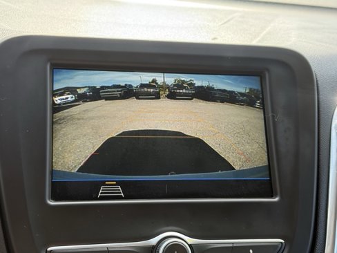 Used 2019 Chevrolet Equinox LT image 36