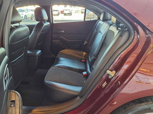 Used 2015 Chevrolet Malibu LT w/ Power Convenience Package image 9