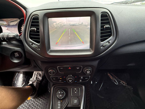 Used 2020 Jeep Compass Trailhawk image 28
