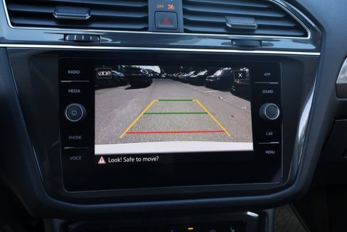 Used 2022 Volkswagen Tiguan SE image 25
