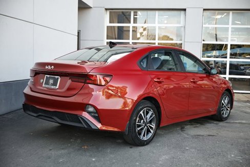 Used 2023 Kia Forte LXS image 7