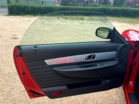 Used 2002 Ford Thunderbird image 35