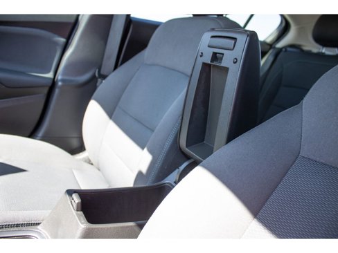 Used 2018 Chevrolet Cruze LT w/ Convenience Package image 18