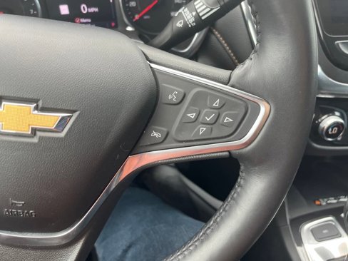 Used 2022 Chevrolet Equinox Premier image 12