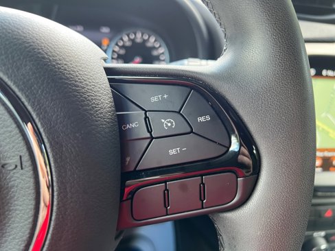 Used 2022 Jeep Renegade Altitude image 22