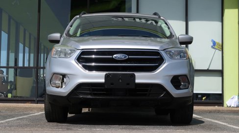 Used 2018 Ford Escape SE w/ Ford Safe & Smart Package image 3