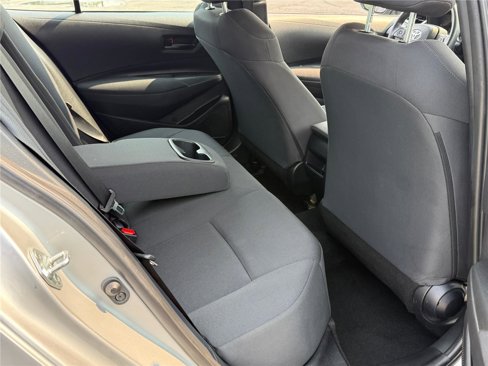 Used 2022 Toyota Corolla LE image 11