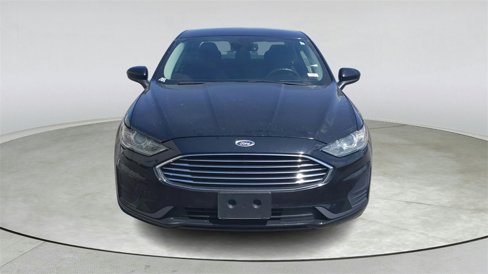 Used 2019 Ford Fusion SE image 2