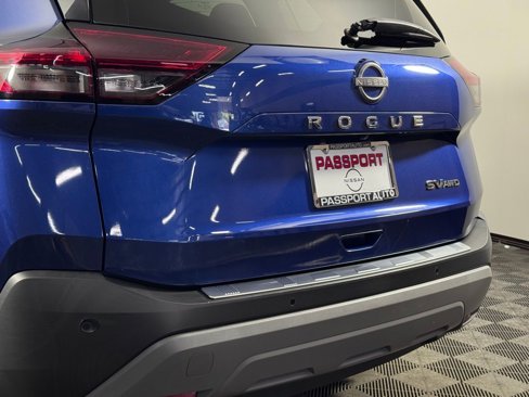 Used 2022 Nissan Rogue SV image 8