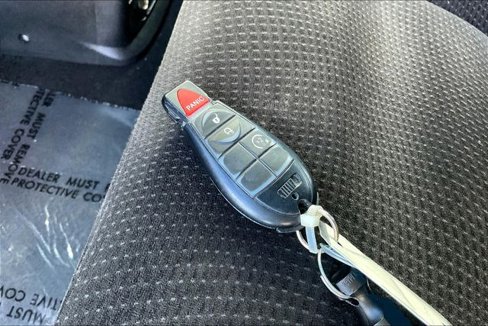 Used 2018 Dodge Grand Caravan SE image 10