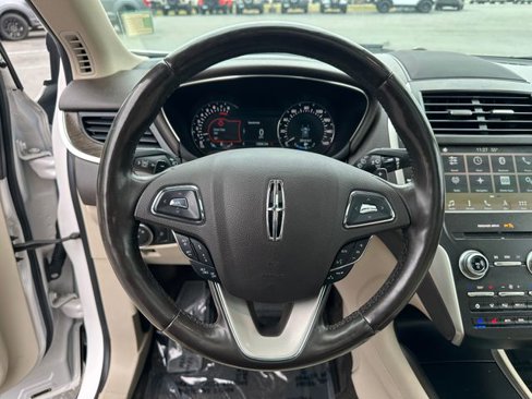 Used 2018 Lincoln MKC Reserve image 12