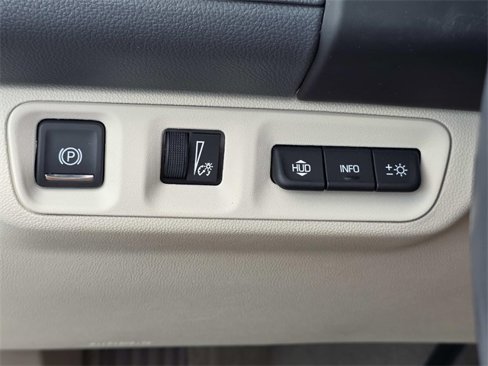 Used 2022 GMC Acadia Denali w/ Denali Ultimate Package image 21