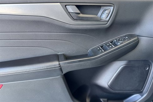 Used 2023 Ford Escape Active image 14