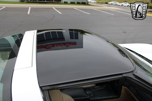 Used 1996 Chevrolet Corvette Coupe image 13