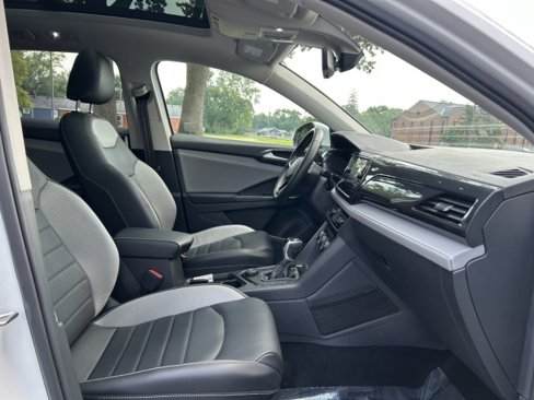 Used 2022 Volkswagen Taos SEL image 28