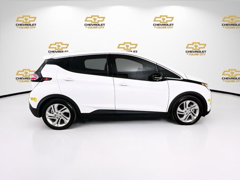 Used 2022 Chevrolet Bolt LT image 8