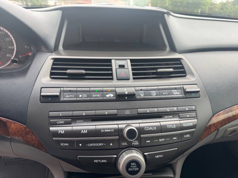 Used 2012 Honda Accord EX-L image 24