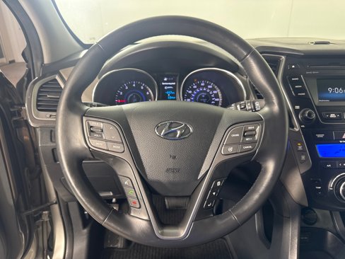 Used 2013 Hyundai Santa Fe AWD image 15